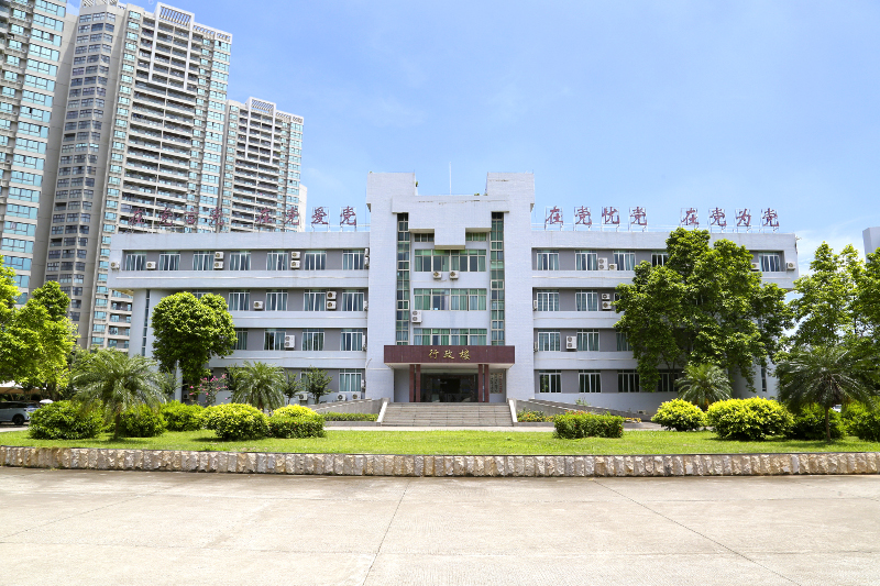 行政楼d.jpg