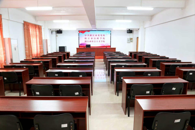 教学楼304课室d.jpg